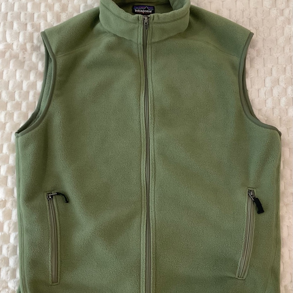 Patagonia Men's Moss Green Synchilla Fleece Vest Large